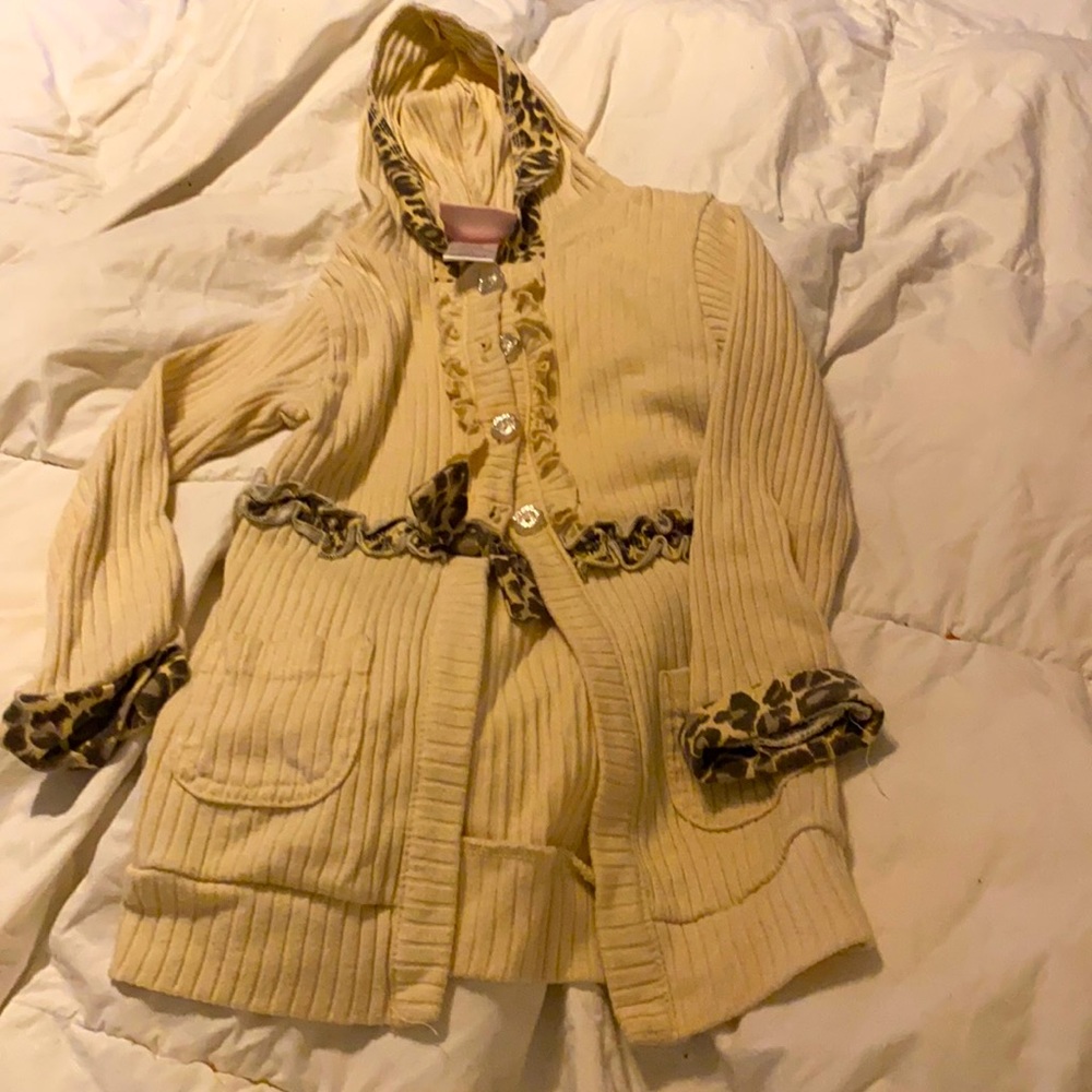 Girls 3T sweater , Little Lass